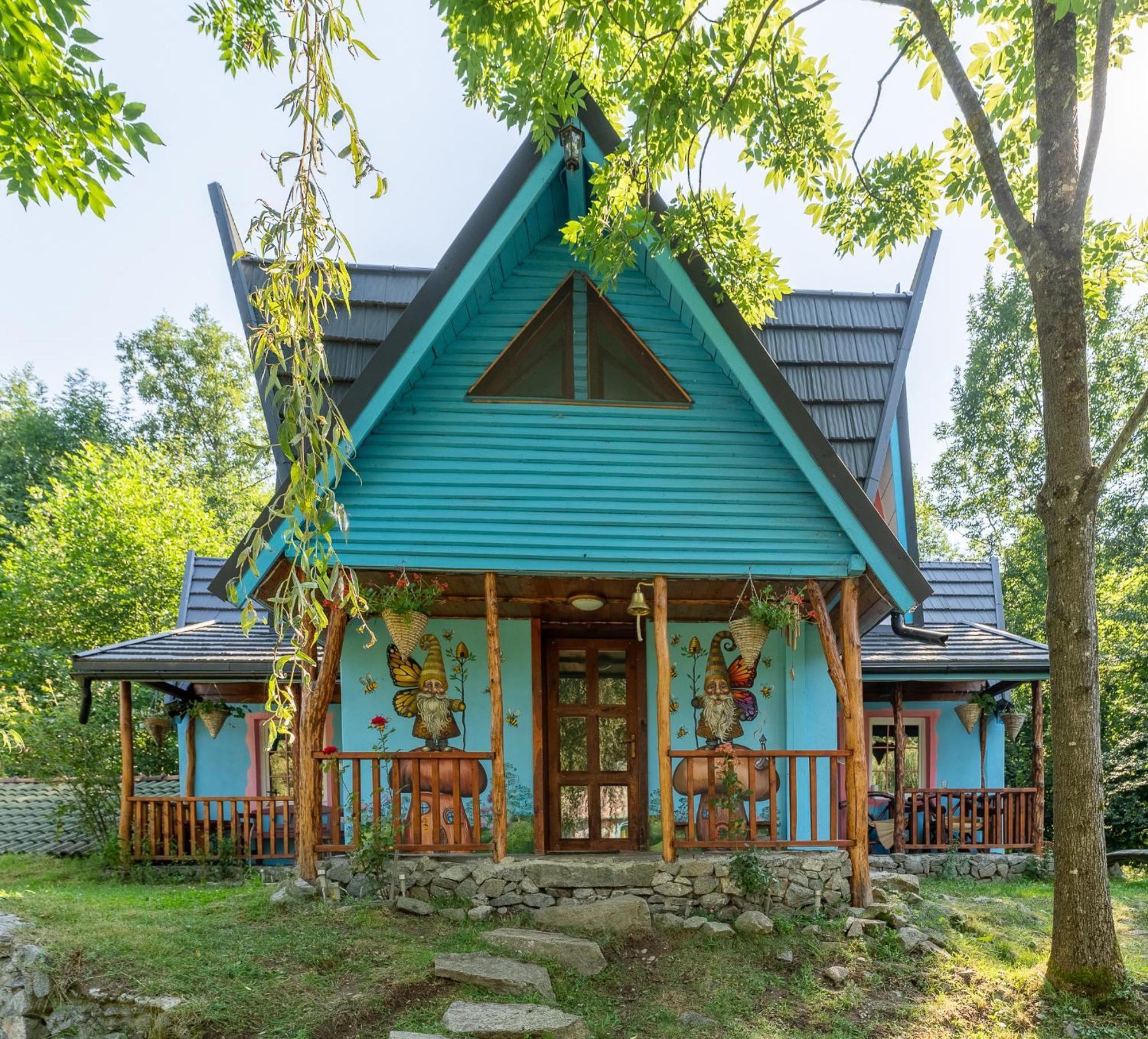 Viewtopia The Secret Land Валя-Дрэганулуй Экстерьер фото