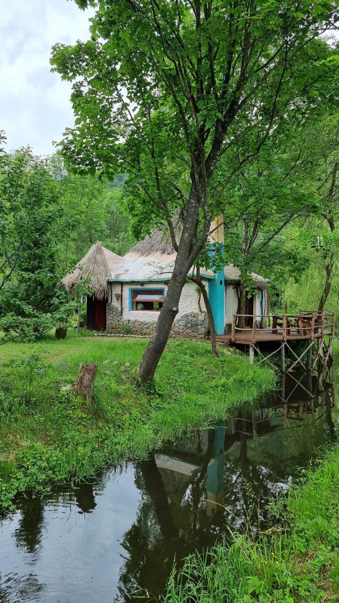 Viewtopia The Secret Land Валя-Дрэганулуй Экстерьер фото